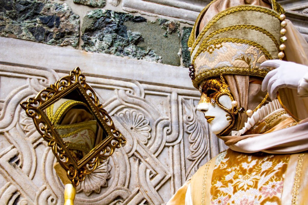 VENEDİK AYNA NEDİR?